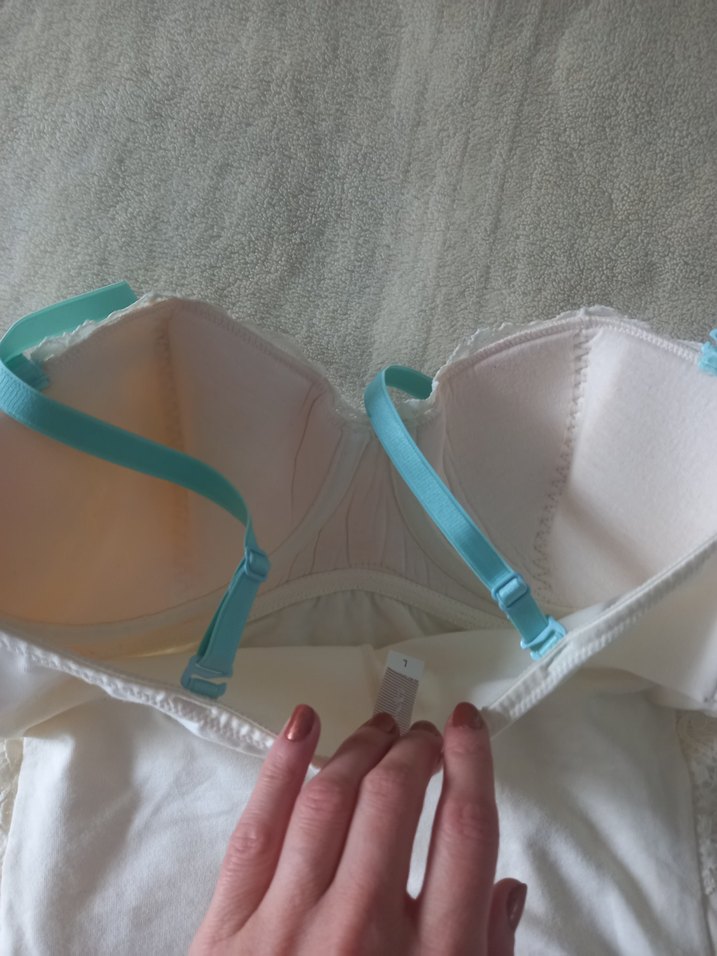 Dantel Detaylı Beyaz yeşil askılı Büstiyer - Görsel 4