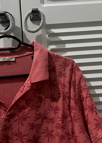 Erkek Koyu Pembe Desenli Polo Tişört - Görsel 3