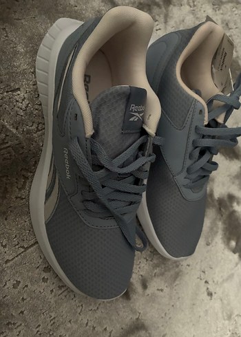 Reebok Gri Bağcıklı Kadın Spor Ayakkabı - Görsel 3