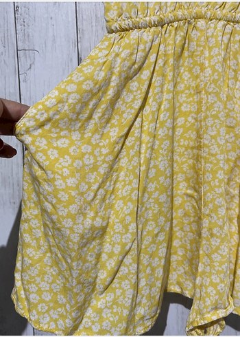 Sarı Çiçek Desenli İnce Askılı Kadın Tulum - Görsel 3