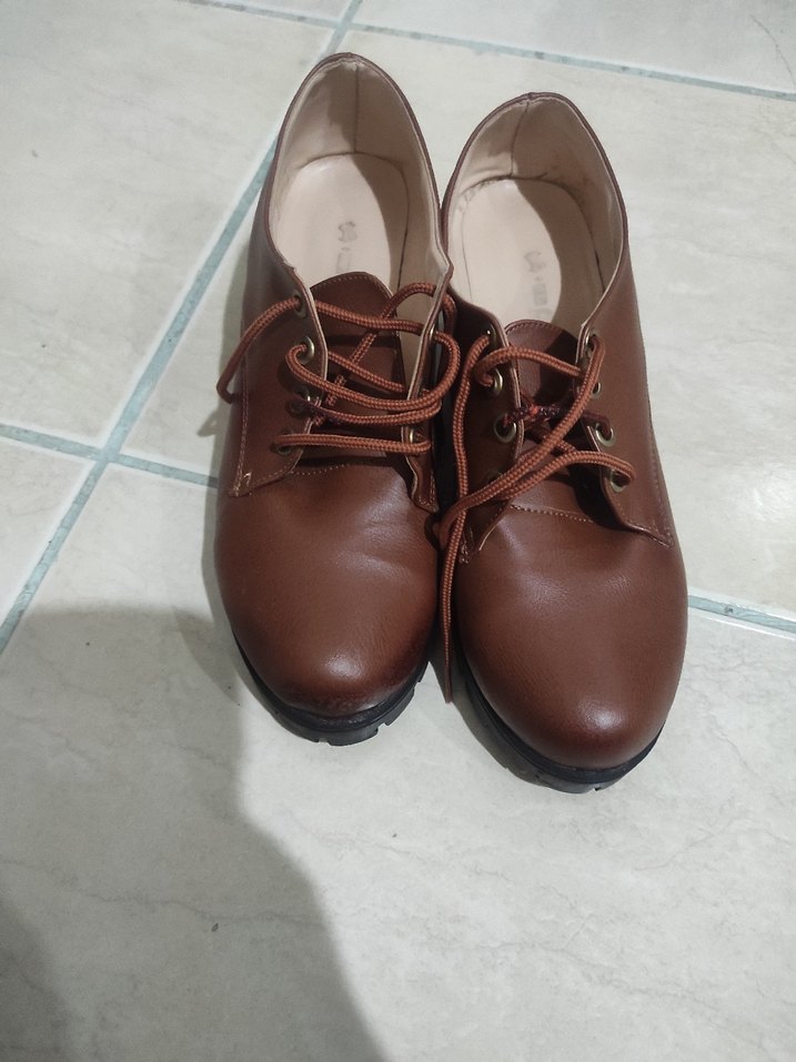 Kahverengi Deri Topuklu Klasik Kadın Ayakkabı - Görsel 4