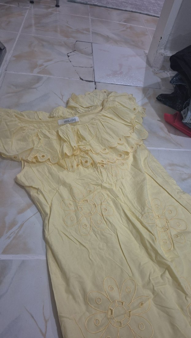 Sarı Nakışlı Uzun elbise strablez - Görsel 2