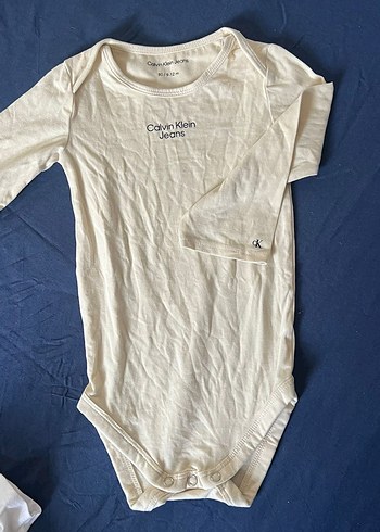 Calvin Klein Jeans Beyaz Baskılı body - Görsel 2