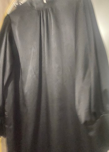 Siyah Uzun Kollu Saten Elbise - Görsel 2