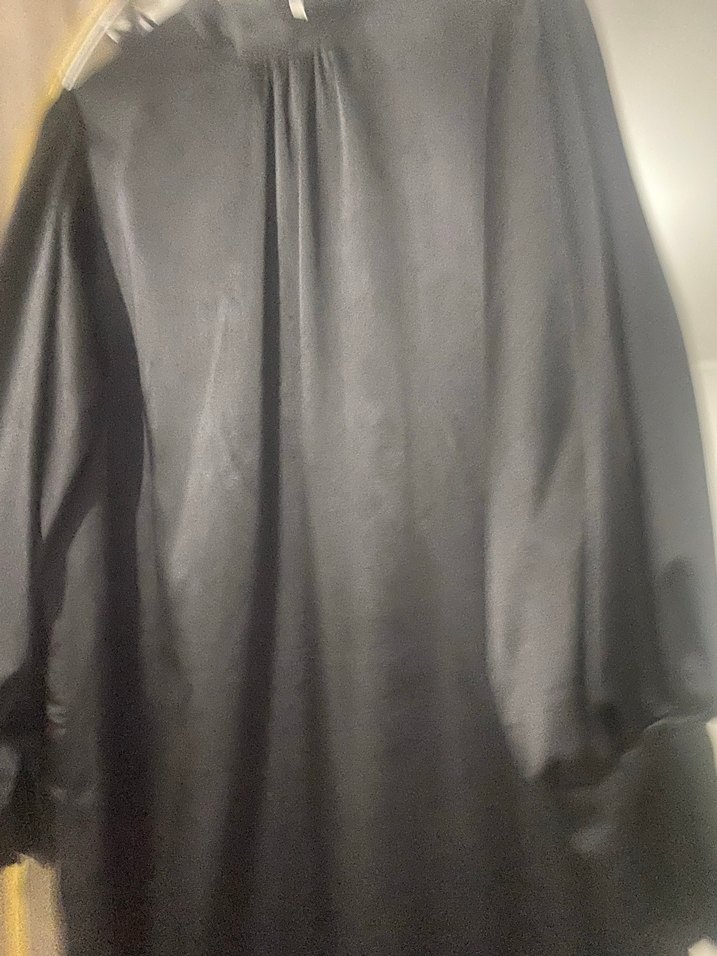 Siyah Uzun Kollu Saten Elbise - Görsel 2