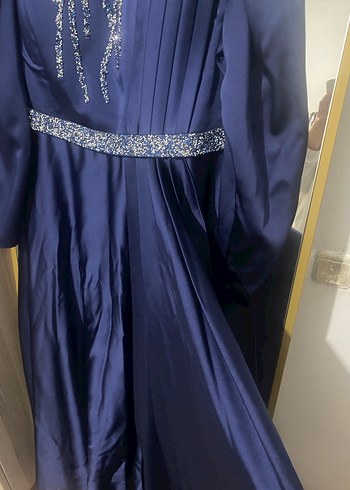 Uzun Kollu Mavi İşlemeli Abiye Elbise - Görsel 2