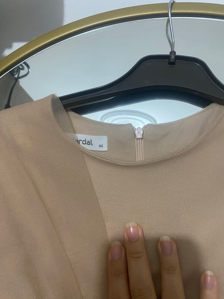 Bej Uzun Kollu Drapeli Kadın Abiye Elbise - Görsel 3