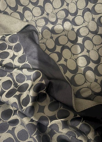 Kadın Gri Dökümlü Şal - Görsel 2