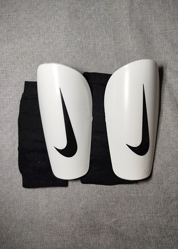 Kırmızı Futbol Aksesuar Seti - Görsel 3