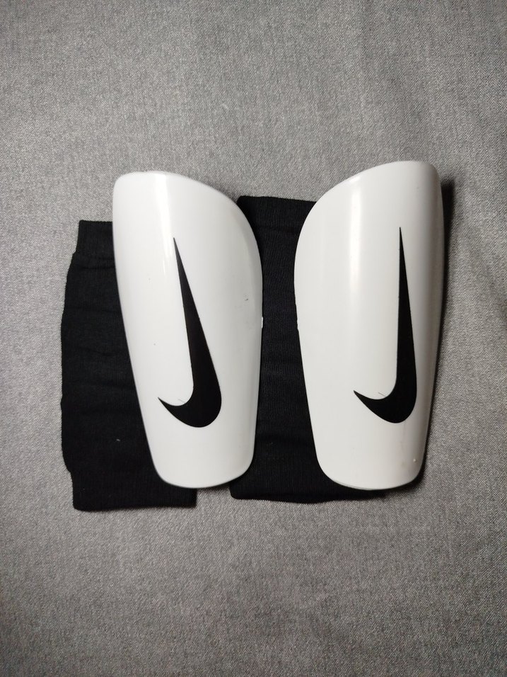 Kırmızı  Futbol Aksesuar Seti - Görsel 3