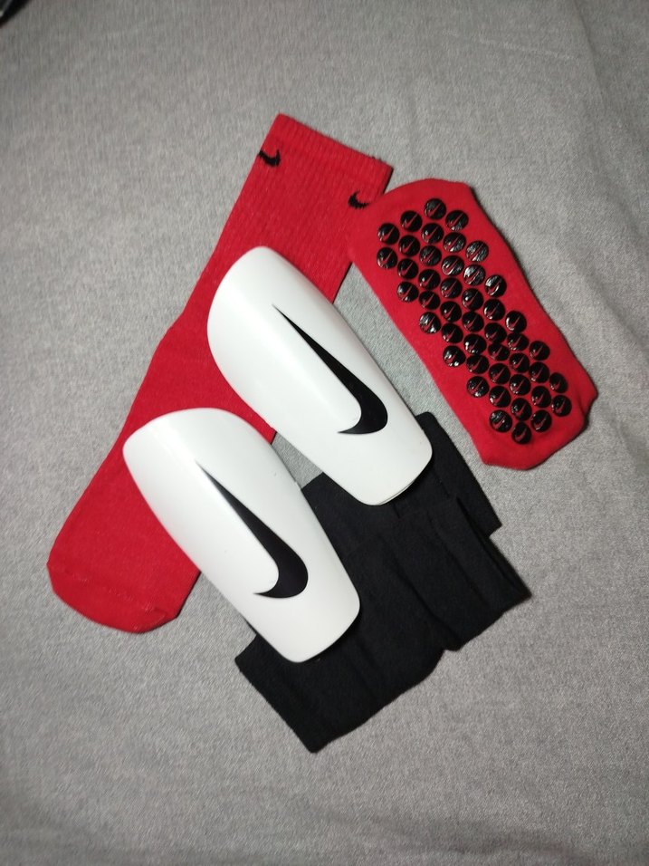 Kırmızı  Futbol Aksesuar Seti - Görsel 2