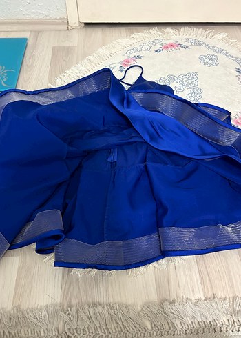 Kısa Lacivert Volanlı V Yakalı Abiye Elbise - Görsel 4