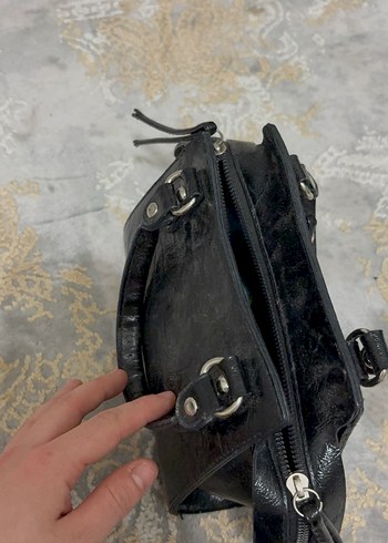 Siyah Deri Yılan Desenli Tokalı Kadın Çanta - Görsel 3