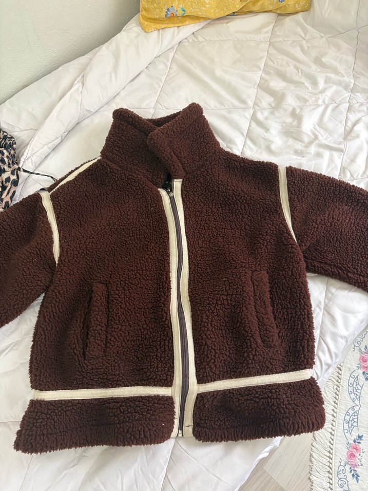 Kahverengi Kapüşonlu Kadın Mont - Görsel 2