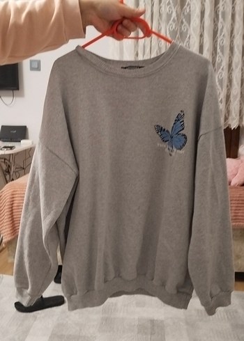 gri kelebekli sweat - Görsel 2