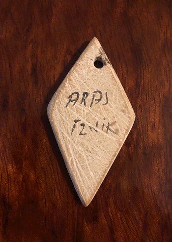 El yapımı çiçekli kolye ucu - Görsel 2