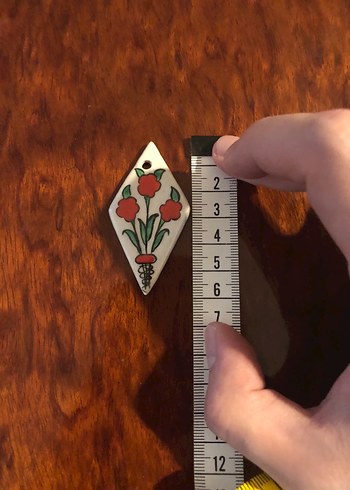 El yapımı çiçekli kolye ucu - Görsel 4