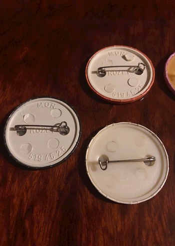 25-30 senelik nostaljik rozetler - Görsel 6