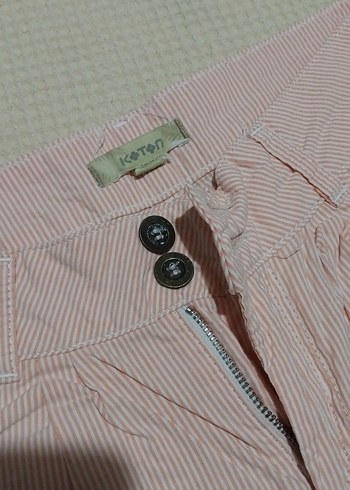 Kadın Turuncu Çizgili Düğmeli Mini Şort - Görsel 2