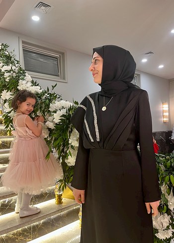 Siyah Dökümlü Kadın Şal - Görsel 2