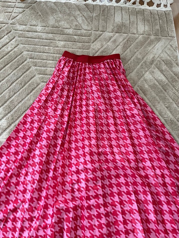 Kadın Kırmızı Pilili Uzun Etek - Görsel 4