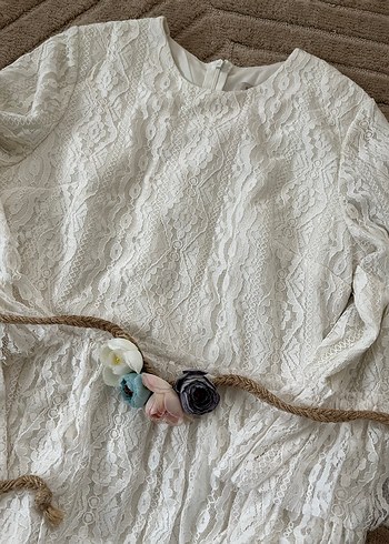 Dantel Detaylı Beyaz Bohem Midi Tesettür Elbise - Görsel 3