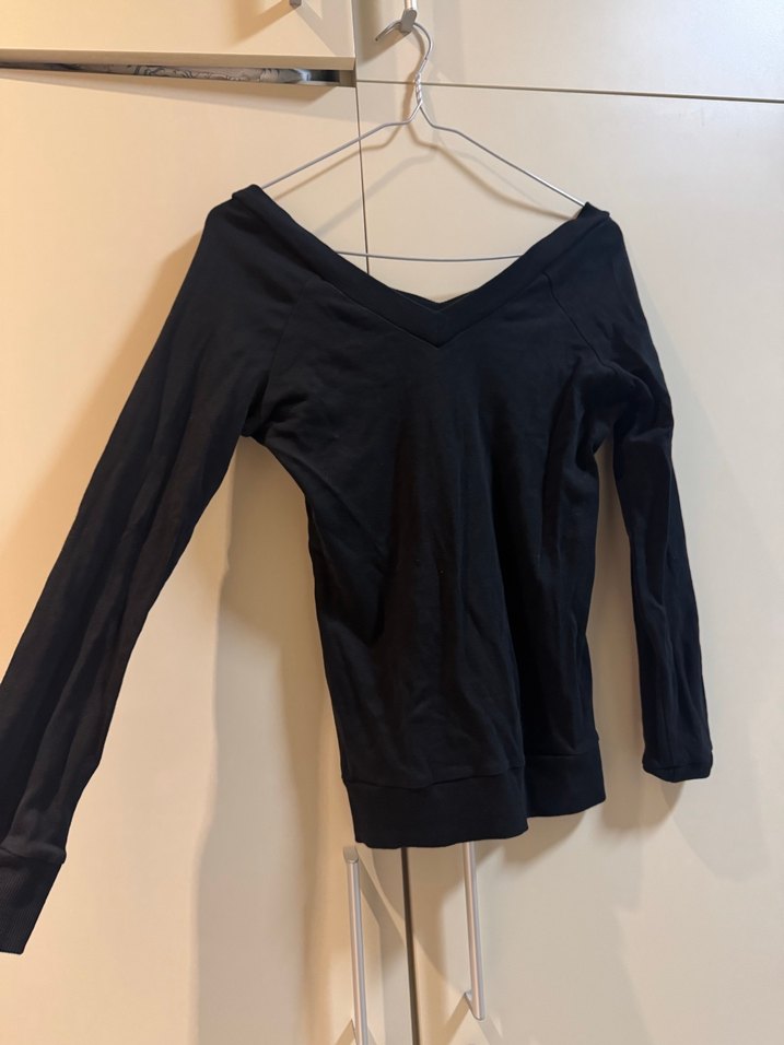 Siyah V Yaka Uzun Kollu Kadın Bluz - Görsel 5