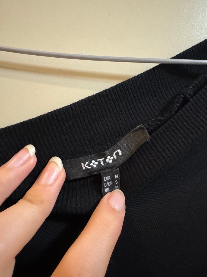 Siyah V Yaka Uzun Kollu Kadın Bluz - Görsel 4