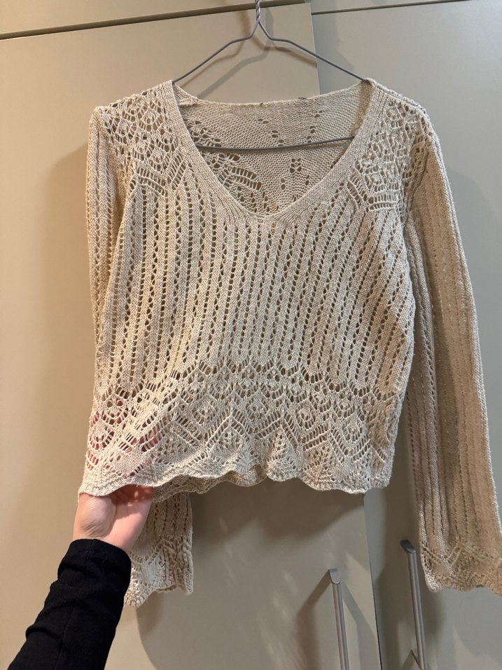 Bej V Yaka Örgü Kadın İnce Kazak - Görsel 2