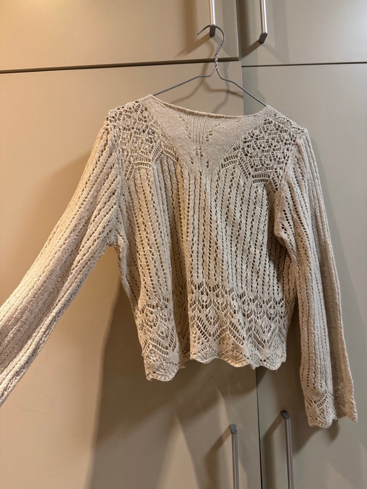 Bej V Yaka Örgü Kadın İnce Kazak - Görsel 3