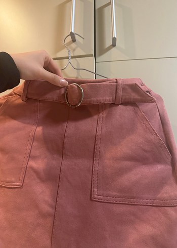 Pembe Süet Kemerli Mini Etek - Görsel 2