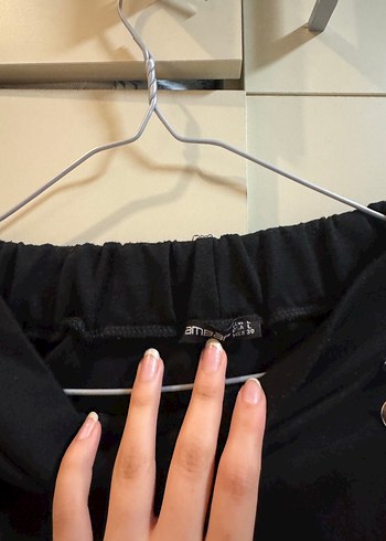 Siyah Kışlık Düğme Detaylı Şort Etek - Görsel 6