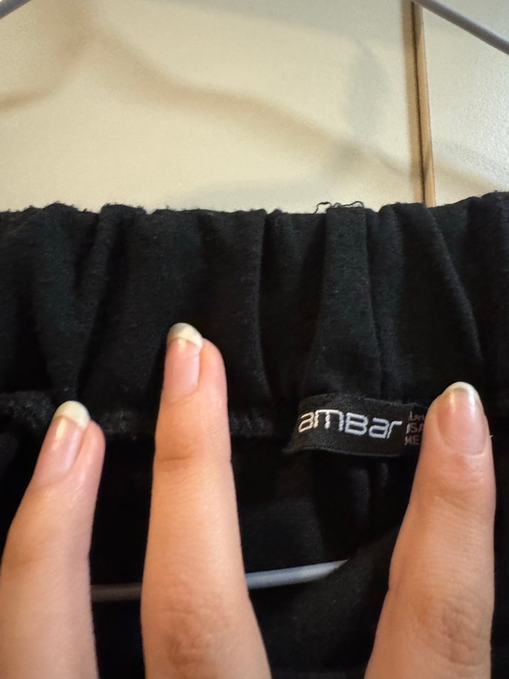 Siyah Kışlık Düğme Detaylı Şort Etek - Görsel 4