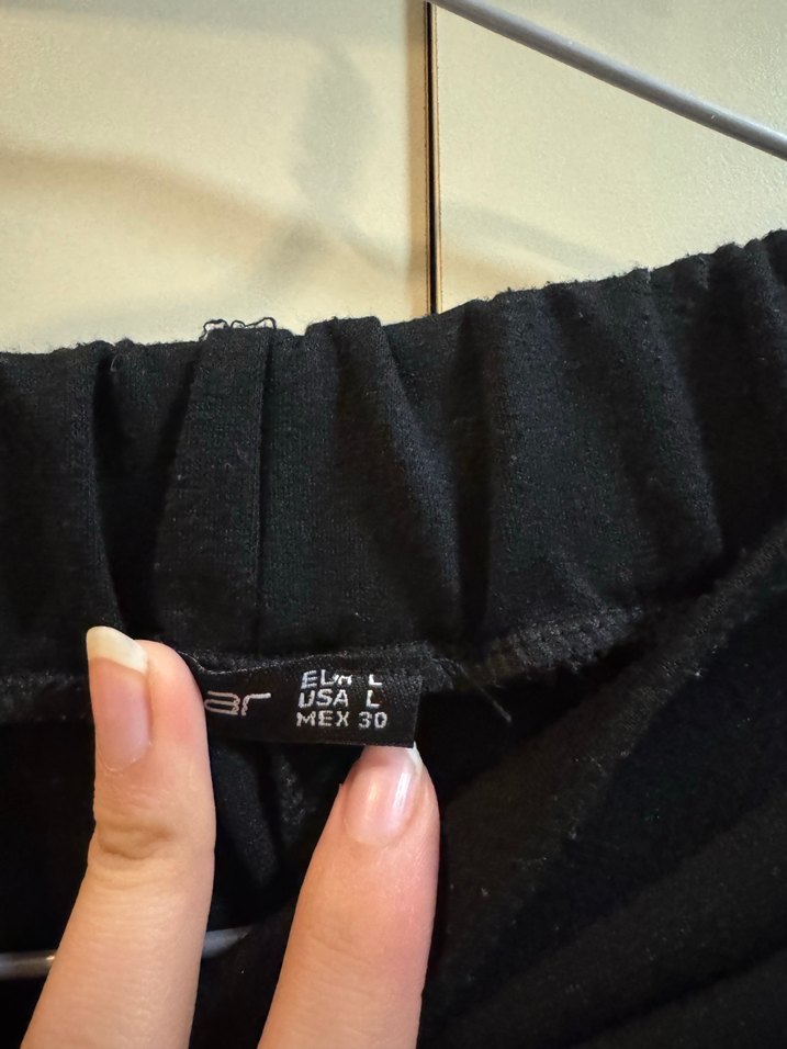 Siyah Kışlık Düğme Detaylı Şort Etek - Görsel 5