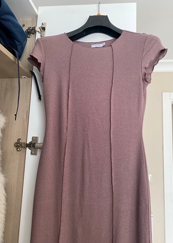 Stradivarius uzun yırtmaçlı elbise - Görsel 5