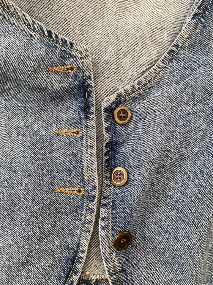 Trendyol marka crop yelek - Görsel 2