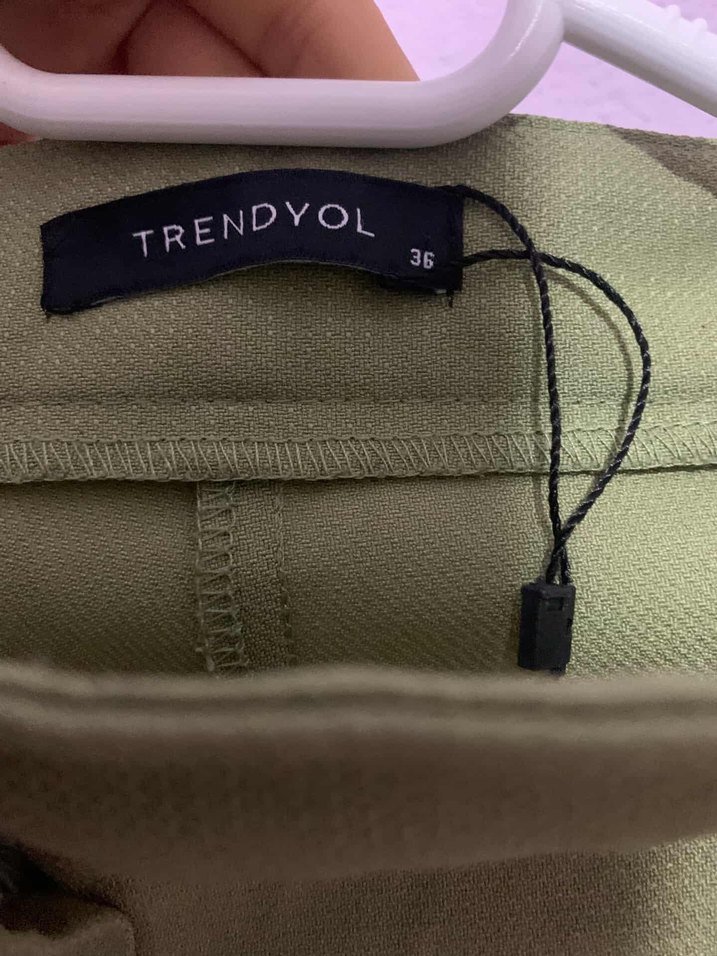 Kadın Haki Düğmeli Midi Kumaş Pantolon - Görsel 2