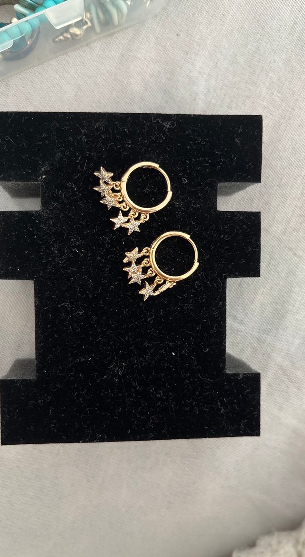 altın renkli yıldızlı küpe - Görsel 2