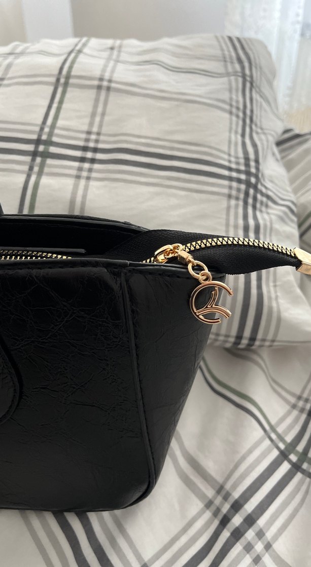 Klasik Siyah Deri Kadın Çanta - Görsel 3