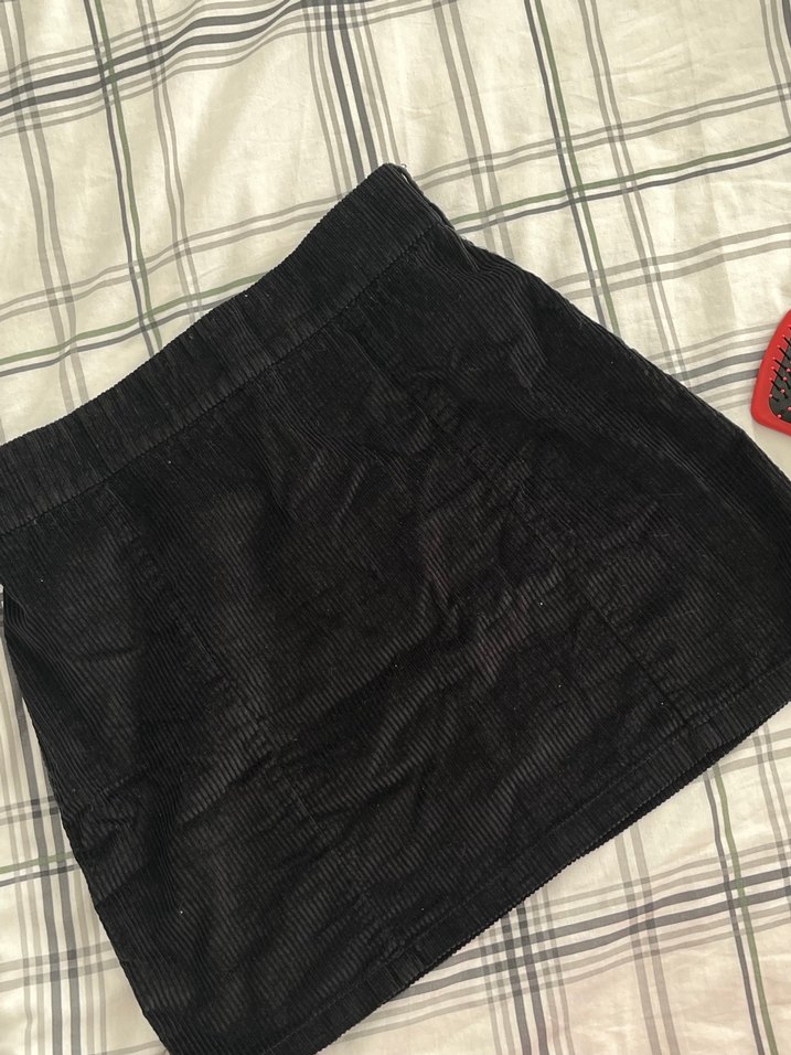 Düğmeli Siyah Mini Kadife Etek - Görsel 2