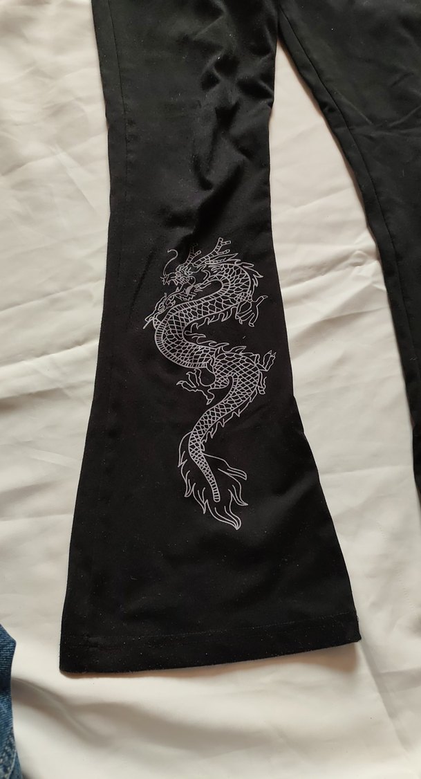 Ejderha  Desenli Siyah İspanyol Paça Pantolon - Görsel 2