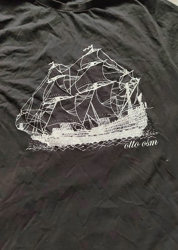 Siyah Baskılı Tişörtü - Görsel 3