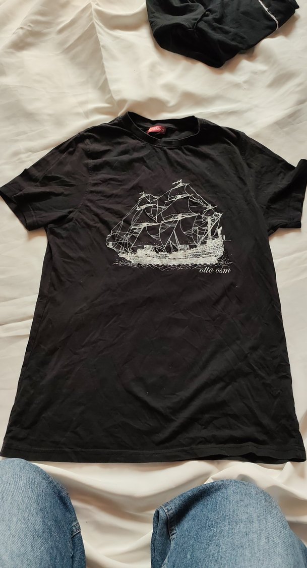 Siyah Baskılı Tişörtü - Görsel 4