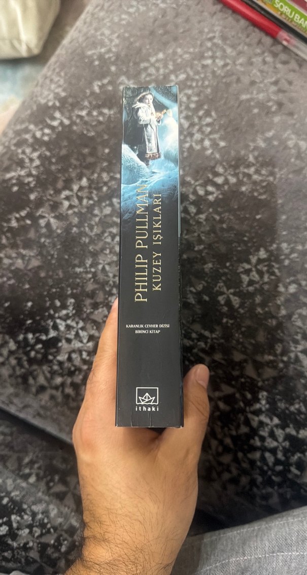 Philip Pullman - Altın Pusula 3. Baskı - Görsel 3