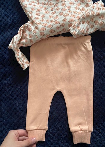 Nazar Bebek Dantel Detaylı Nakışlı Tulum - Görsel 3