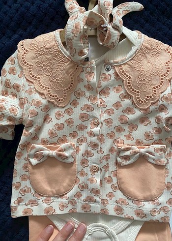 Nazar Bebek Dantel Detaylı Nakışlı Tulum - Görsel 2