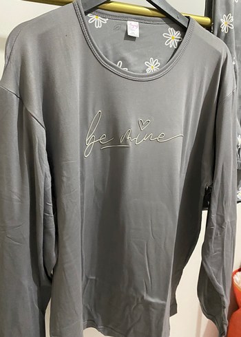 Gri Çiçekli Uzun Kollu Kadın Pijama Takımı - Görsel 3