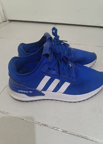 Adidas 37