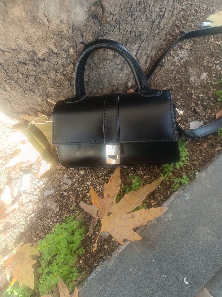 Siyah Tokalı Deri Kadın Çanta - Görsel 5