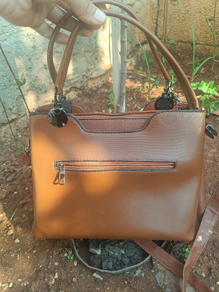 Kahverengi Deri Tokalı Kadın Çanta - Görsel 2